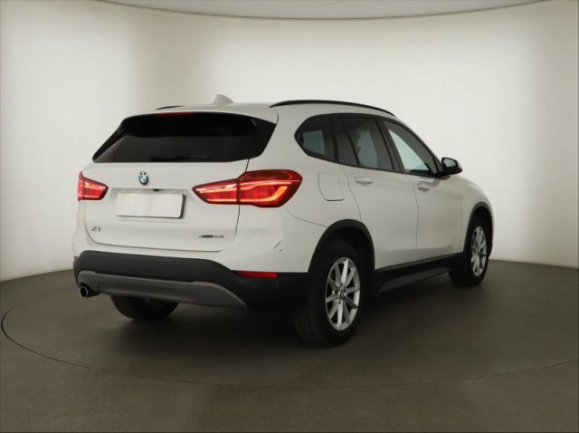 BMW X1  sDrive18i 