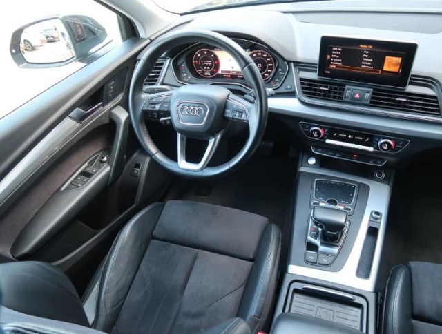 Audi Q5  2.0 TDI 