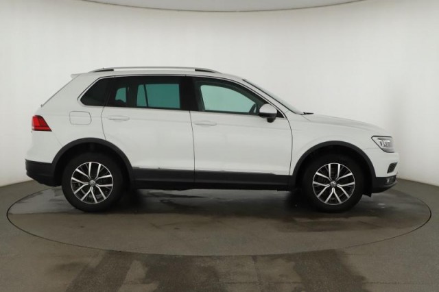 Volkswagen Tiguan  2.0 TSI Comfortline