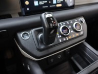 Land Rover Defender  D250 AWD 