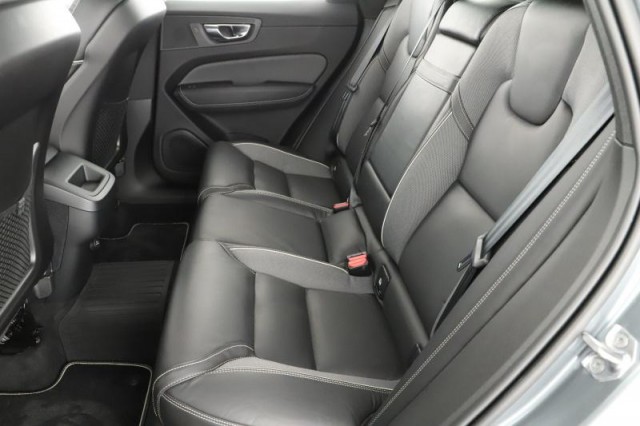 Volvo XC60  T5 R-Design