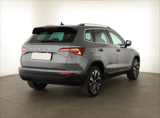 Škoda Karoq  1.5 TSI Drive