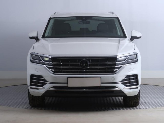 Volkswagen Touareg  3.0 TDI 