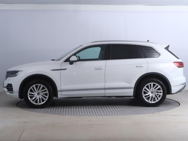 Volkswagen Touareg  3.0 TDI 