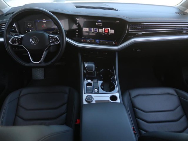 Volkswagen Touareg  3.0 TDI 