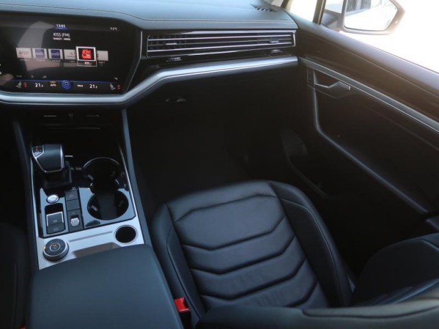 Volkswagen Touareg  3.0 TDI 