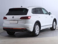 Volkswagen Touareg  3.0 TDI 