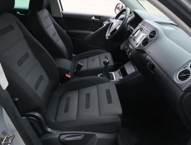 Volkswagen Tiguan  2.0 TDI 