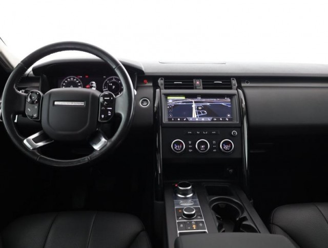 Land Rover Discovery  SDV6 