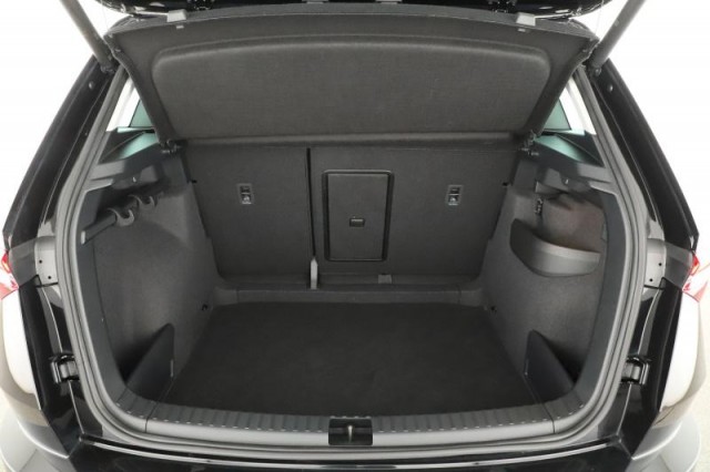 Škoda Karoq  1.5 TSI Fresh