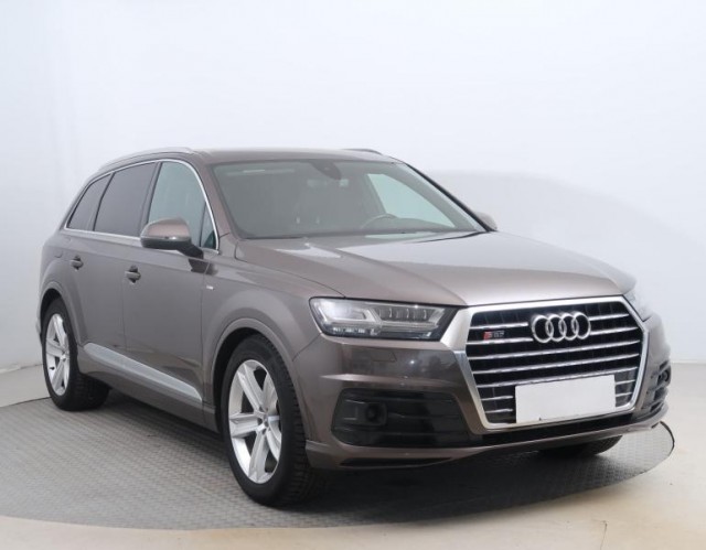Audi Q7  3.0 TDI S-Line
