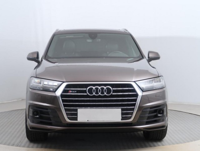 Audi Q7  3.0 TDI S-Line