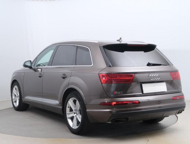 Audi Q7  3.0 TDI S-Line
