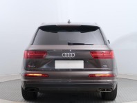 Audi Q7  3.0 TDI S-Line