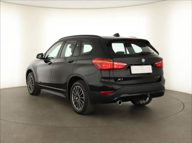 BMW X1  sDrive18i 