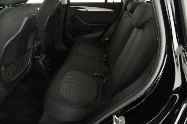 BMW X1  sDrive18i 