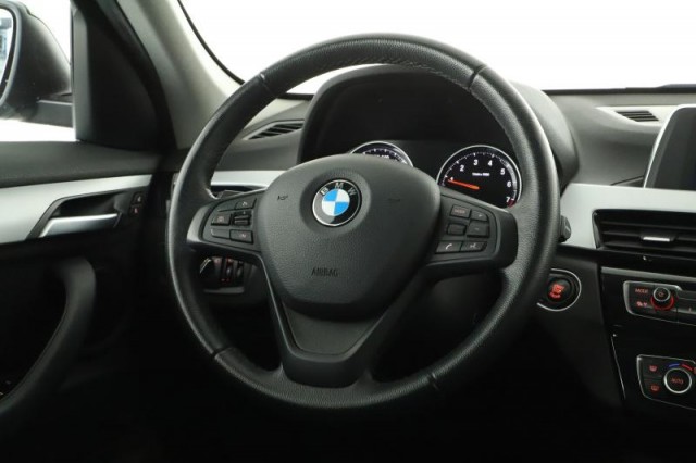 BMW X1  sDrive18i 