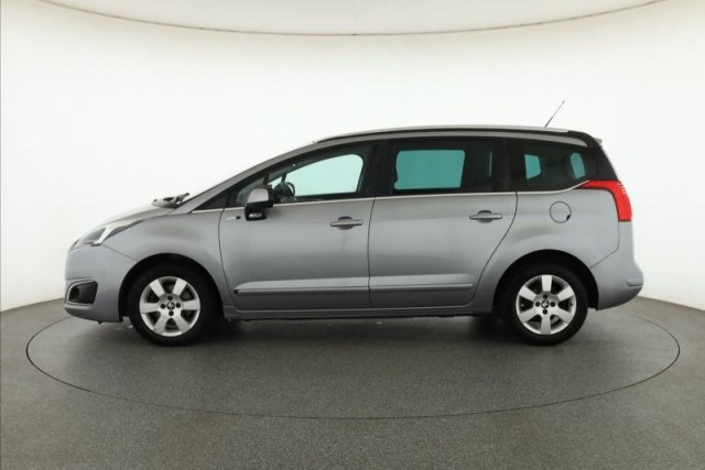 Peugeot 5008  2.0 HDI 