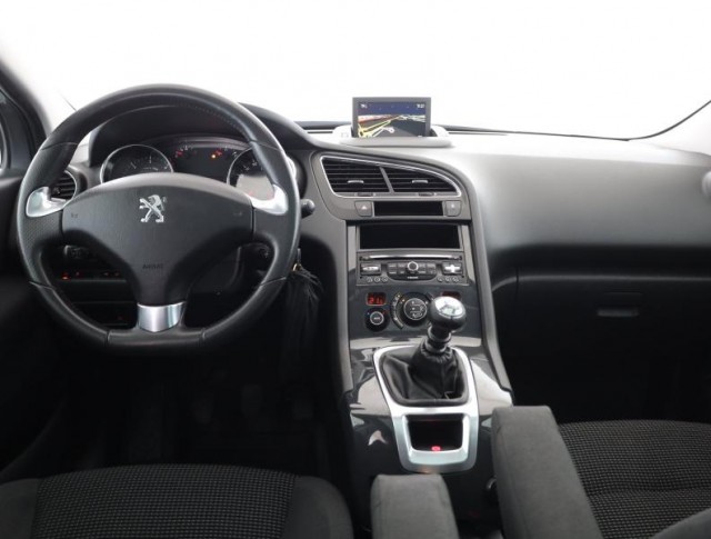 Peugeot 5008  2.0 HDI 