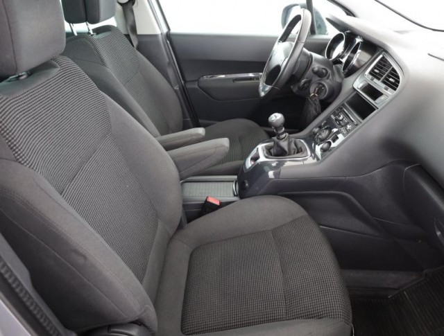 Peugeot 5008  2.0 HDI 