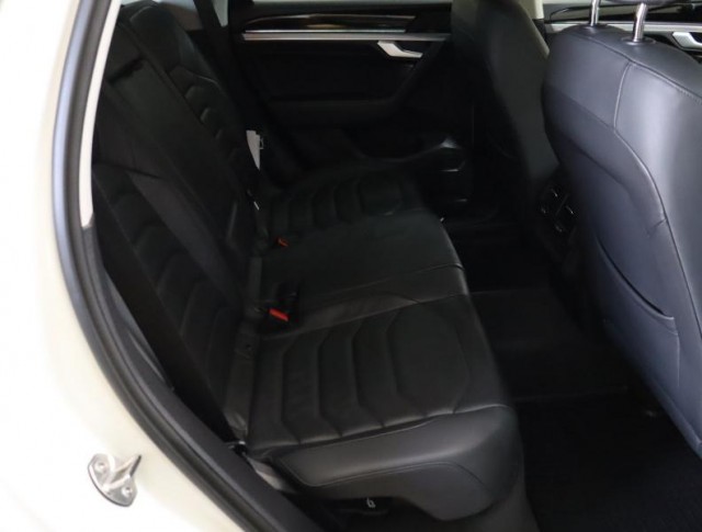 Volkswagen Touareg  3.0 TDI Elegance