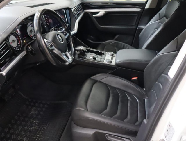 Volkswagen Touareg  3.0 TDI Elegance