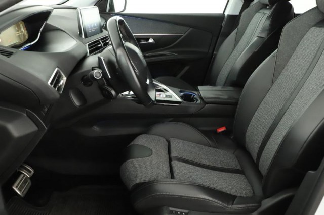Peugeot 5008  1.6 THP 