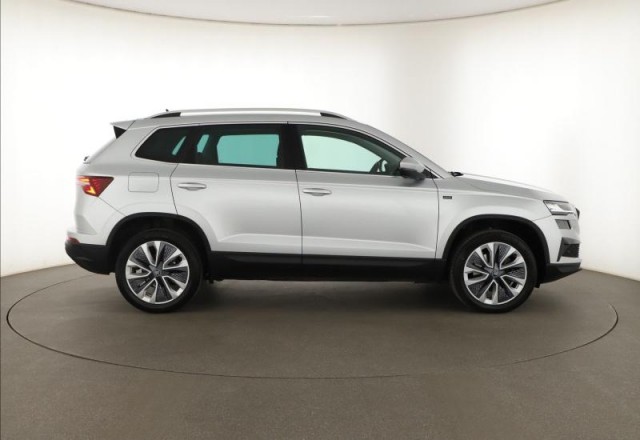 Škoda Karoq  1.5 TSI Drive