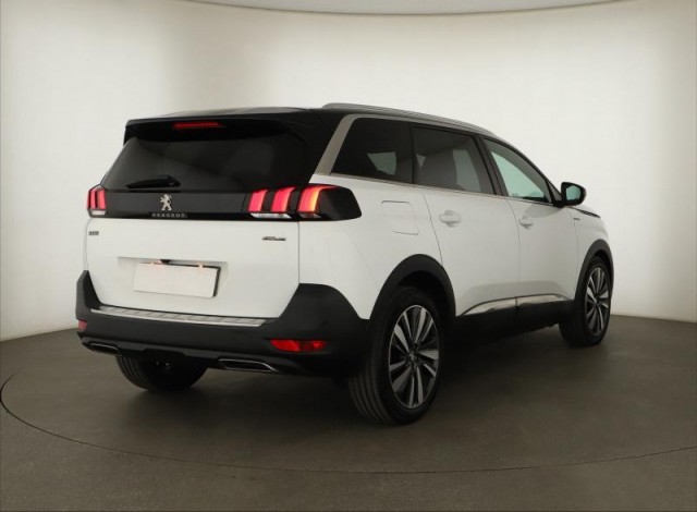 Peugeot 5008  2.0 BlueHDi 