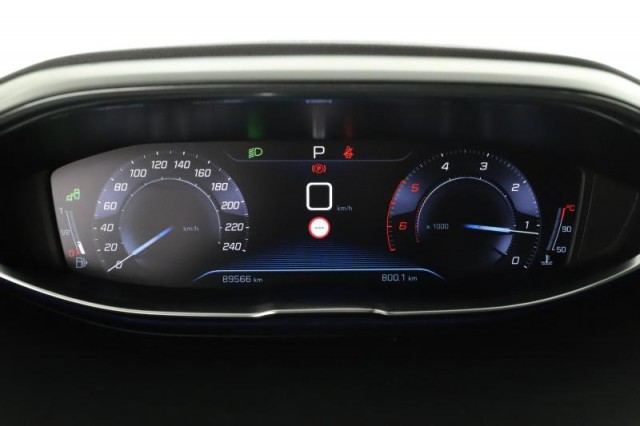 Peugeot 5008  2.0 BlueHDi 