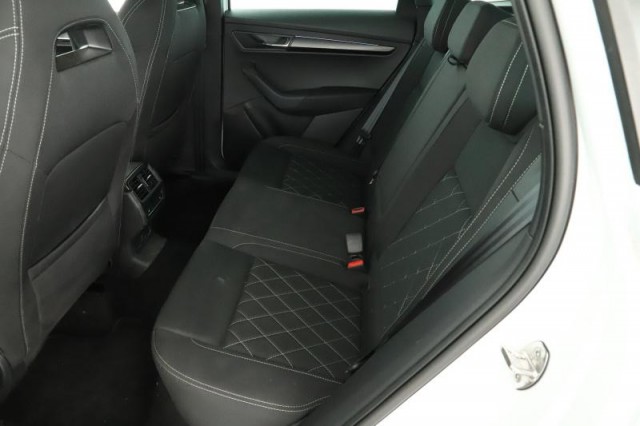 Škoda Karoq  1.5 TSI Sportline