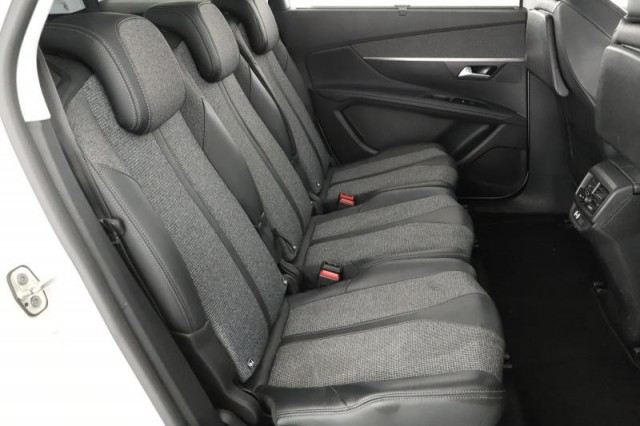 Peugeot 5008  PureTech 130 