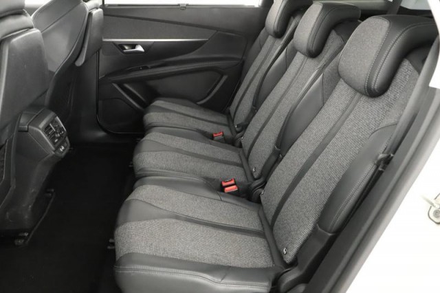 Peugeot 5008  PureTech 130 