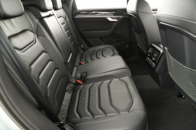 Volkswagen Touareg  3.0 V6 TSI R-Line