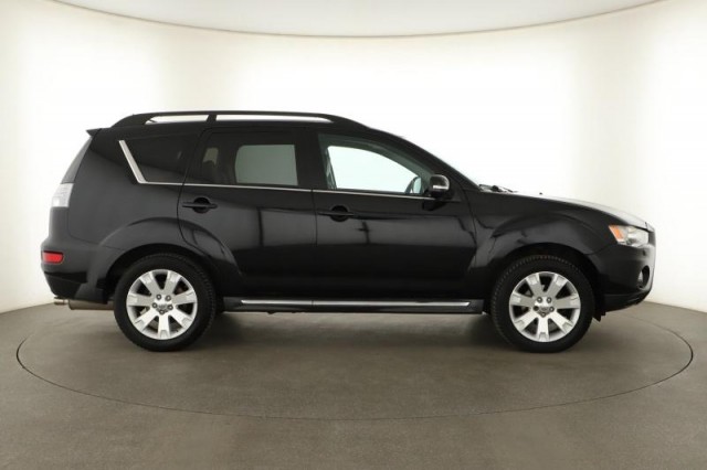 Mitsubishi Outlander  2.2 DI-D 