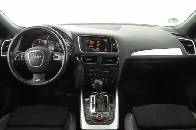 Audi Q5  2.0 TFSI 