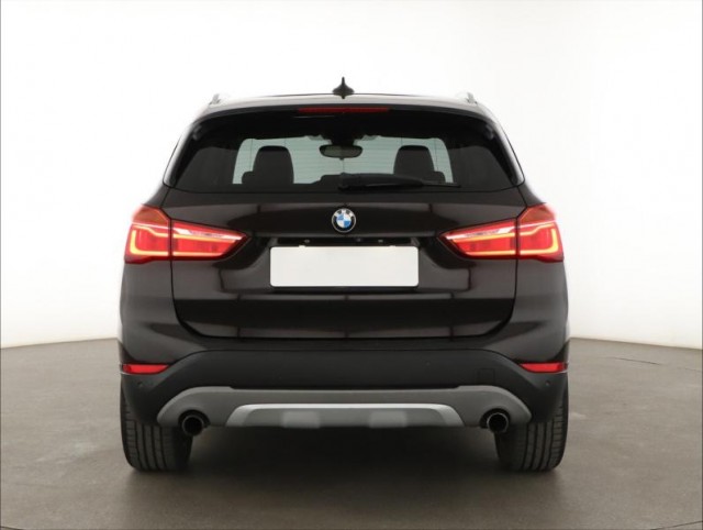 BMW X1  xDrive20i 