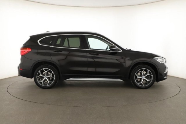 BMW X1  xDrive20i 