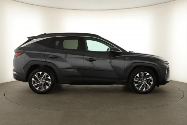 Hyundai Tucson  1.6 T-GDI 48V MHEV 