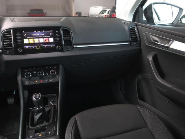 Škoda Karoq  1.5 TSI Fresh