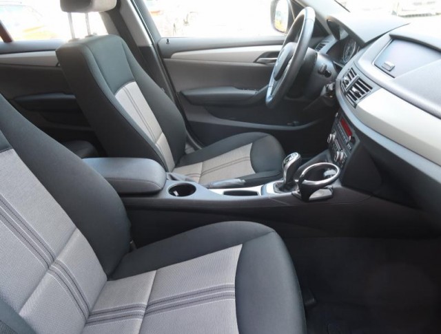BMW X1  xDrive20i 