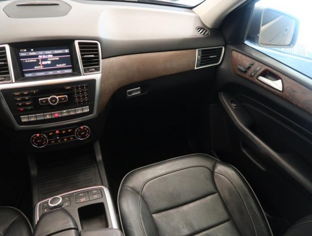 Mercedes-Benz ML  ML 350 BlueTEC 