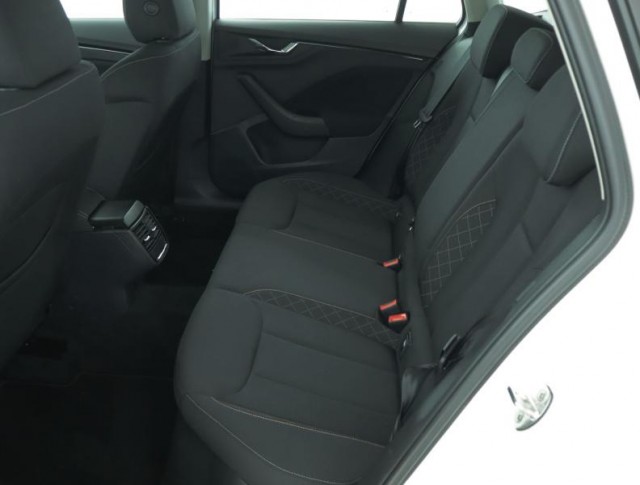 Škoda Kamiq  1.0 TSI Ambition