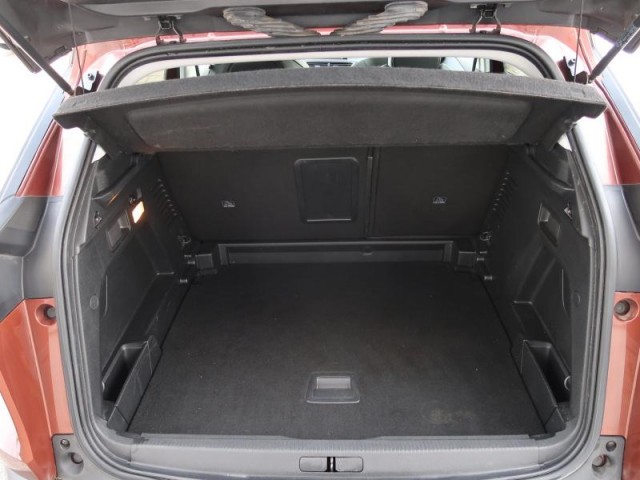 Peugeot 3008  1.5 BlueHDi Allure