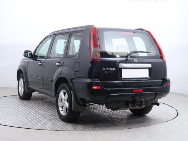 Nissan X-Trail  2.2 DI Connect