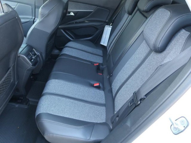 Peugeot 3008  1.6 BlueHDi 