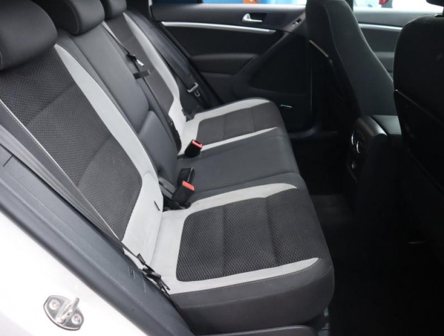 Volkswagen Tiguan  2.0 TDI R-Line