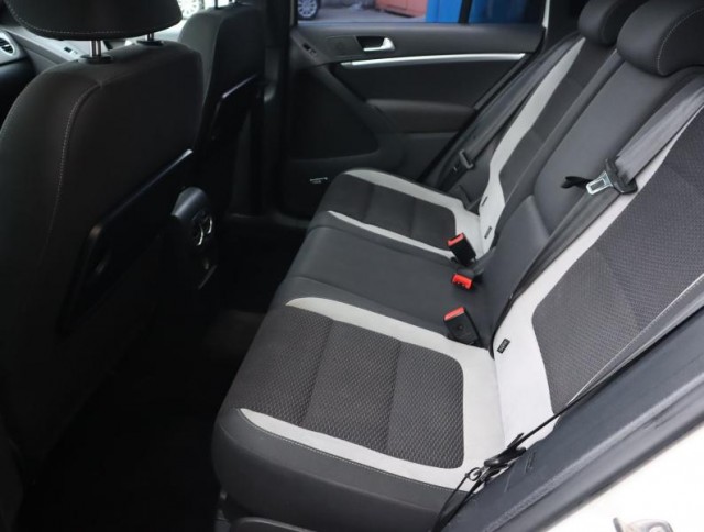 Volkswagen Tiguan  2.0 TDI R-Line