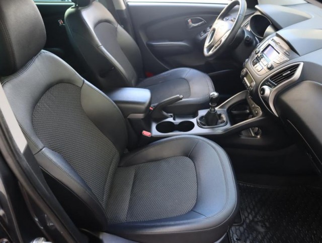 Hyundai ix35  2.0 CRDi 