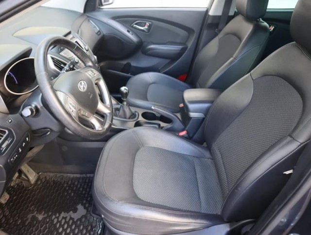 Hyundai ix35  2.0 CRDi 